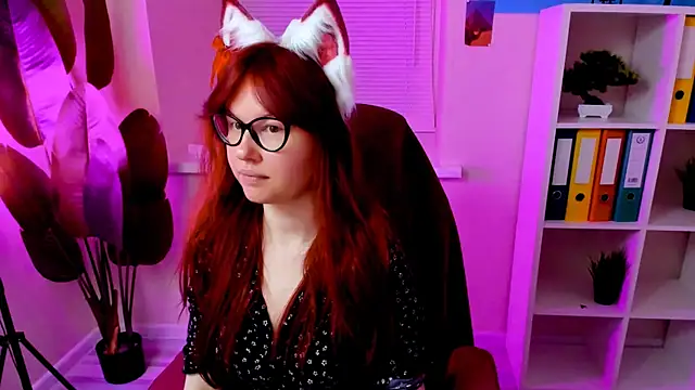 CarolGiggly online show from November 2025 09:40:02 PM