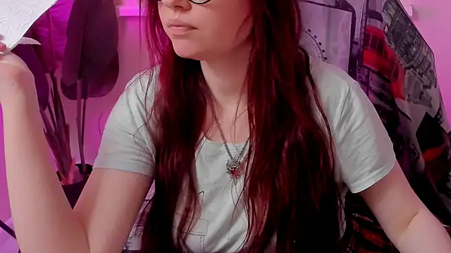 CarolGiggly online show from April 2026 10:49:02 PM