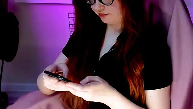 CarolGiggly online show from May 2026 12:46:02 AM