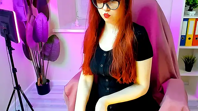 CarolGiggly online show from November 2025 08:29:02 AM