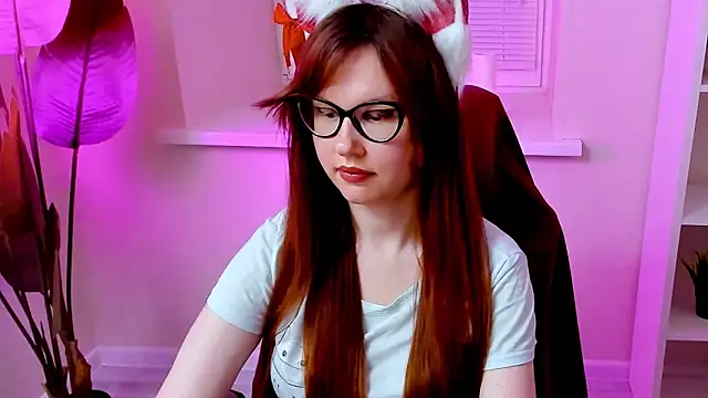 CarolGiggly online show from March 2026 01:00:01 PM