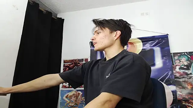 Snapshot of sr_jaeger chatting on November 2025 01:15:02 PM sr jaeger online show from November 2025 01:15:02 PM