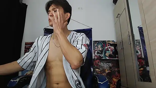 Snapshot of sr_jaeger chatting on October 2025 03:22:01 PM sr jaeger online show from October 2025 03:22:01 PM