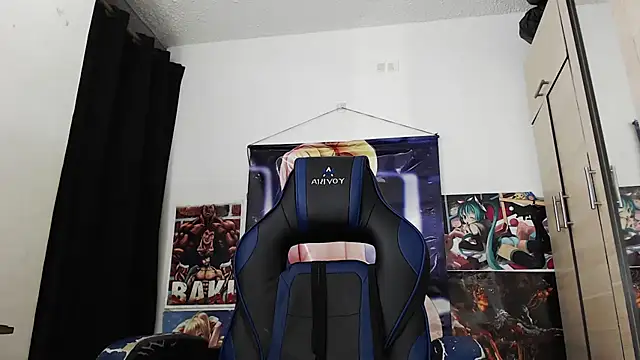 Snapshot of sr_jaeger chatting on November 2025 08:14:01 PM sr jaeger online show from November 2025 08:14:01 PM