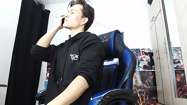 Snapshot of sr_jaeger chatting on November 2025 01:21:02 PM sr jaeger online show from November 2025 01:21:02 PM