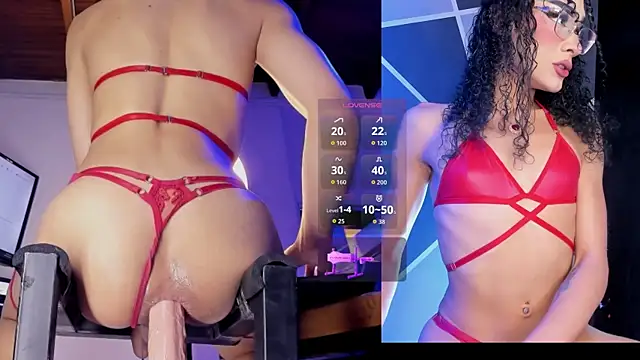 Snapshot of BritannyClaire chatting on October 2025 09:33:02 PM BritannyClaire online show from October 2025 09:33:02 PM