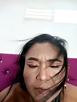 tiffany Bitch online show from October 2025 09:26:02 PM