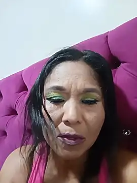 tiffany Bitch online show from May 2026 11:55:02 PM