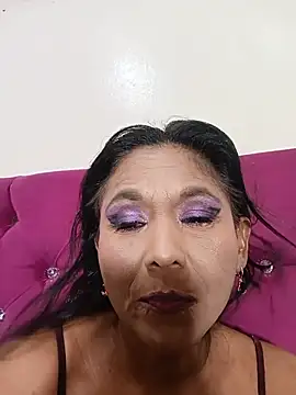 tiffany Bitch online show from May 2026 12:05:02 AM