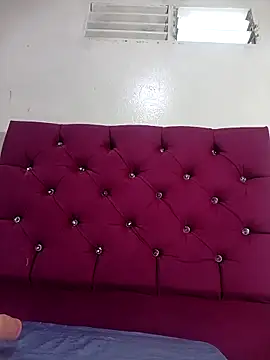 tiffany Bitch online show from November 2025 10:10:01 PM