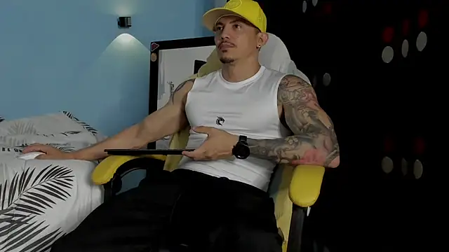 Alex motta online show from February 2026 03:36:02 AM