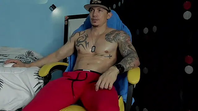 Alex motta online show from February 2026 04:46:01 AM