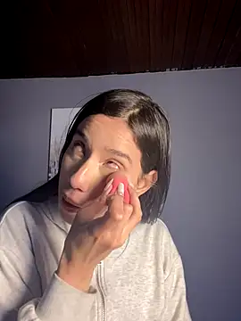 Praga Pink online show from December 2025 11:36:02 AM