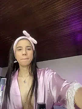 Praga Pink online show from March 2025 03:23:02 AM