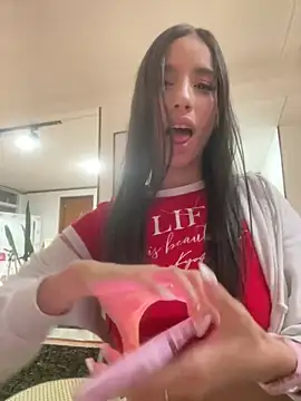 Praga Pink online show from February 2026 01:03:01 AM