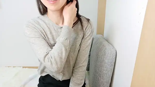 Hana-tan online show from November 2025 10:43:02 PM