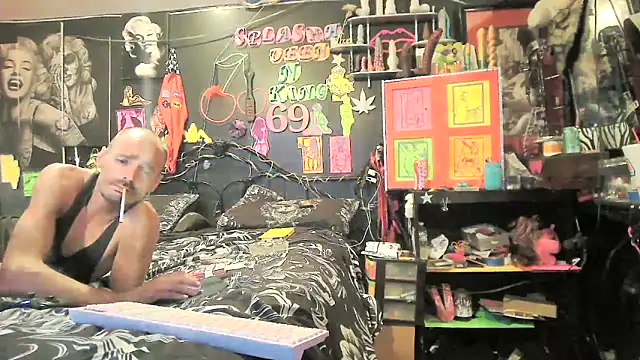 kjs daddy123 online show from June 2026 01:50:02 AM