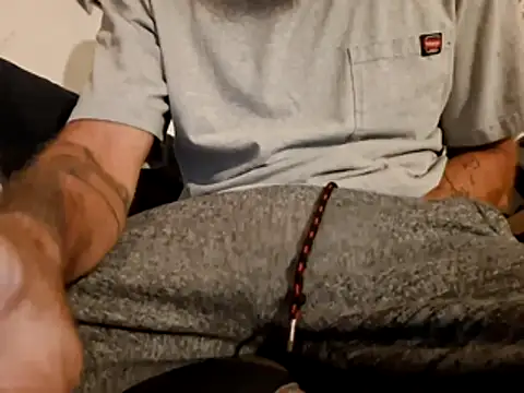 Cantufamily1979 online show from November 2025 12:15:02 PM