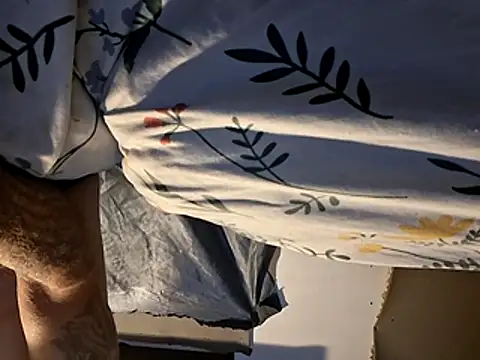 Snapshot of Cantufamily1979 chatting on January 2026 11:17:02 AM Cantufamily1979 online show from January 2026 11:17:02 AM