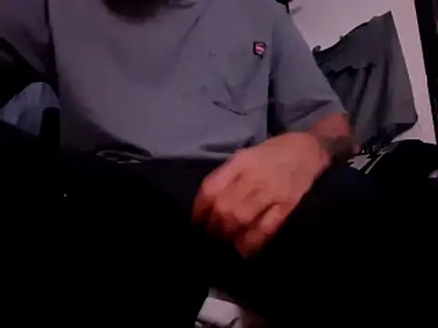 Snapshot of Cantufamily1979 chatting on February 2026 11:10:01 AM Cantufamily1979 online show from February 2026 11:10:01 AM