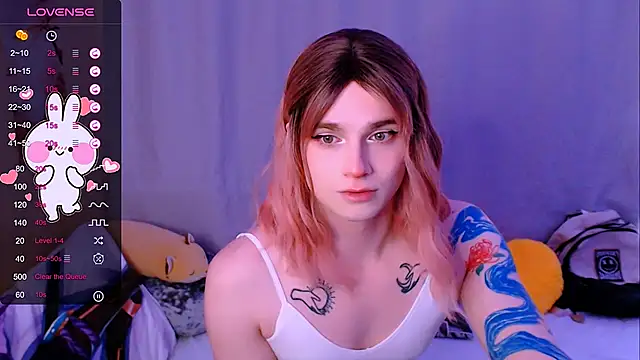 Alice Hells online show from February 2026 06:47:02 AM