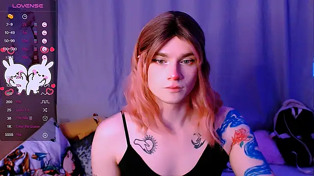 Snapshot of Alice_Hells chatting on December 2025 05:57:02 AM Alice Hells online show from December 2025 05:57:02 AM