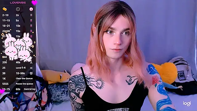 Snapshot of Alice_Hells chatting on July 2026 06:32:01 AM Alice Hells online show from July 2026 06:32:01 AM