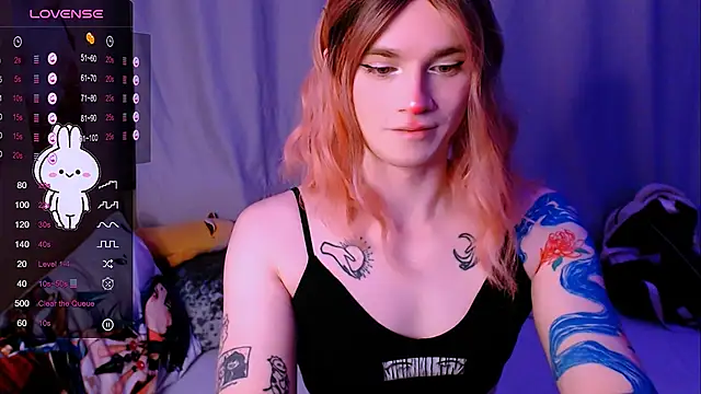 Snapshot of Alice_Hells chatting on December 2025 05:13:01 AM Alice Hells online show from December 2025 05:13:01 AM