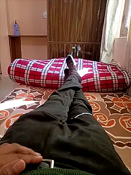 RRahullove69 online show from December 2025 07:43:02 AM