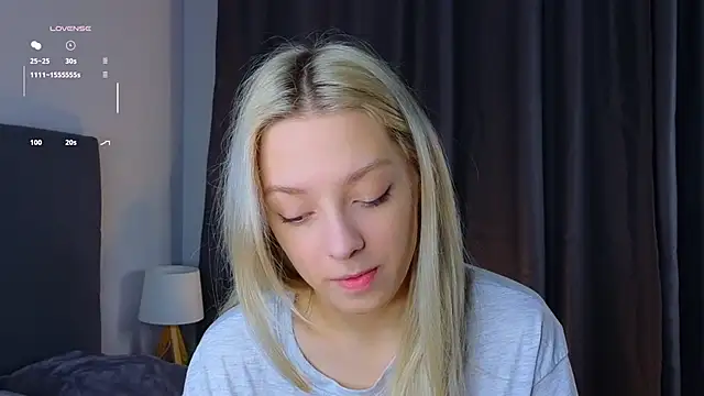 Snapshot of EngelFugler chatting on September 2025 11:04:02 AM EngelFugler online show from September 2025 11:04:02 AM