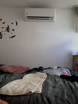 Snapshot of greekcouple chatting on March 2025 11:39:02 PM greekcouple online show from March 2025 11:39:02 PM