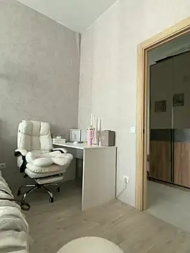 LianaCruz   online show from April 2026 05:01:02 AM