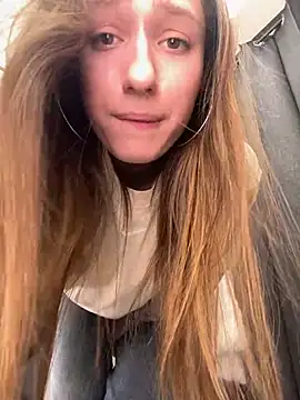 Lia  Love online show from January 2025 02:14:01 PM