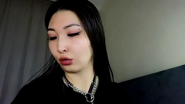 honey yani online show from May 2026 11:21:02 PM