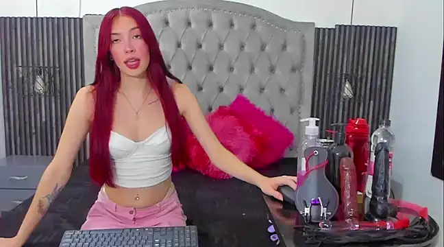 Snapshot of danna_flame chatting on January 2025 09:21:02 AM danna flame online show from January 2025 09:21:02 AM