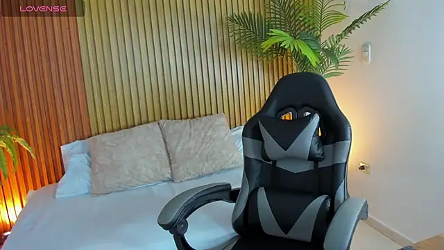 Snapshot of nahia_13 chatting on October 2025 02:16:02 PM nahia 13 online show from October 2025 02:16:02 PM