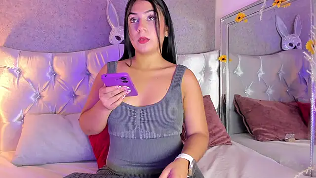 Snapshot of GABYTAYLOR_ chatting on October 2025 01:44:02 PM GABYTAYLOR online show from October 2025 01:44:02 PM