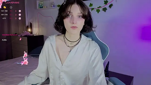 Sweet Paradox online show from October 2025 08:42:01 PM