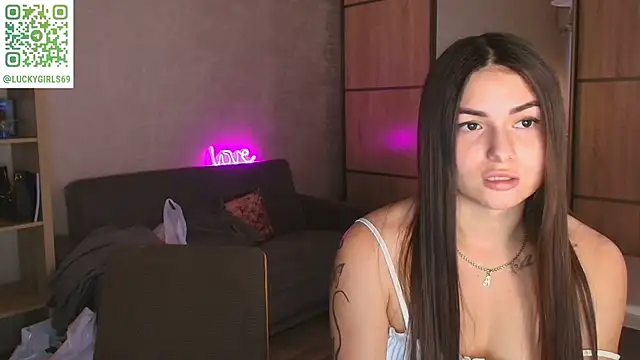 Snapshot of ShySonya chatting on October 2025 11:11:01 AM ShySonya online show from October 2025 11:11:01 AM