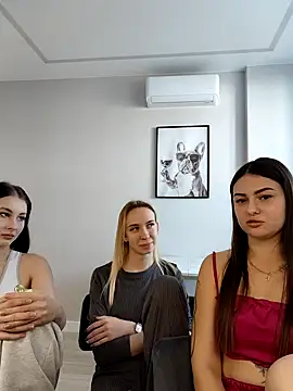 Snapshot of ShySonya chatting on November 2025 11:25:02 AM ShySonya online show from November 2025 11:25:02 AM