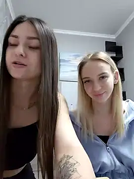 Snapshot of ShySonya chatting on December 2025 07:14:02 AM ShySonya online show from December 2025 07:14:02 AM