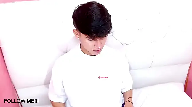 Snapshot of will_star_x chatting on January 2025 08:38:02 PM will star x online show from January 2025 08:38:02 PM