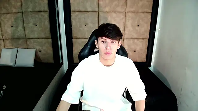 Snapshot of will_star_x chatting on October 2025 01:58:02 PM will star x online show from October 2025 01:58:02 PM