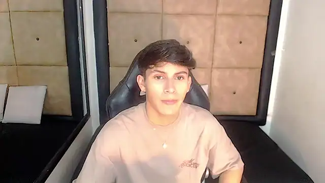 Snapshot of will_star_x chatting on September 2025 12:44:02 PM will star x online show from September 2025 12:44:02 PM