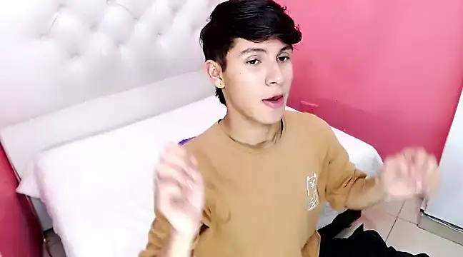 Snapshot of will_star_x chatting on January 2025 08:44:01 PM will star x online show from January 2025 08:44:01 PM