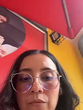 Snapshot of Kay_LustyWife chatting on February 2025 09:52:02 PM Kay LustyWife online show from February 2025 09:52:02 PM