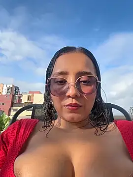 Snapshot of Kay_LustyWife chatting on February 2026 01:00:02 PM Kay LustyWife online show from February 2026 01:00:02 PM