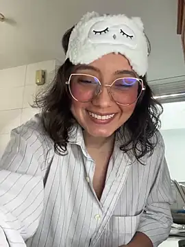 Snapshot of Kay_LustyWife chatting on January 2025 01:53:02 PM Kay LustyWife online show from January 2025 01:53:02 PM