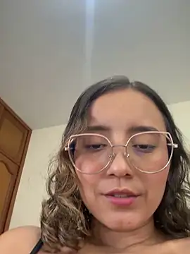 Snapshot of Kay_LustyWife chatting on September 2025 04:02:01 PM Kay LustyWife online show from September 2025 04:02:01 PM