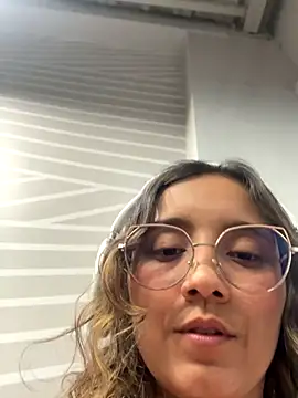 Snapshot of Kay_LustyWife chatting on October 2025 02:25:02 AM Kay LustyWife online show from October 2025 02:25:02 AM